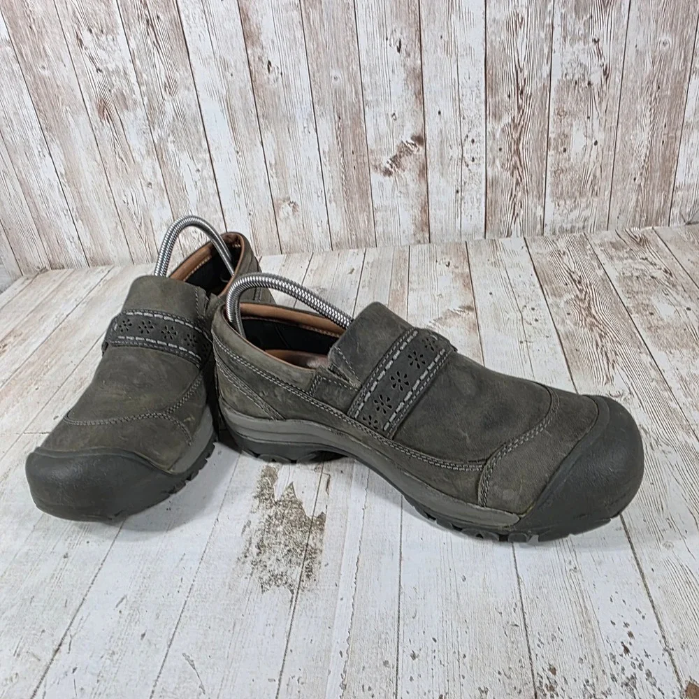 KEEN Presidio II Dark Olive Leather Slip On Loafers Shoes 1020486 Womens Size 9